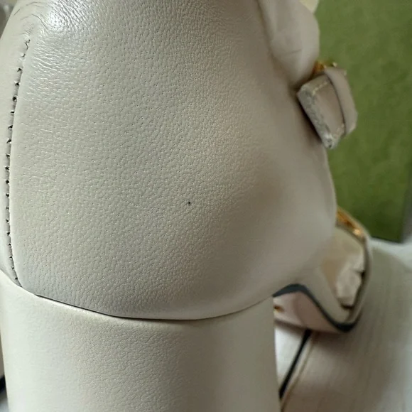 Gucci Nappa Horsebit Cross Strap Sandals Mystic White Sz 40.5 / 10.5 - Picture 12 of 14